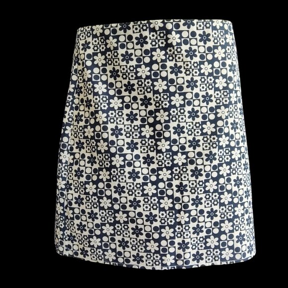 Elodie Retro Mod Navy White Geometric Daisy Print Mini Skirt Sz M NWT - Picture 2 of 11